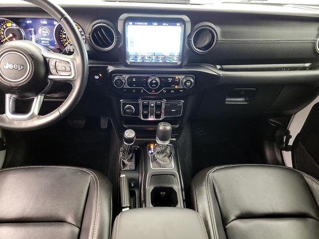 Photo of 2021 White Jeep Wrangler