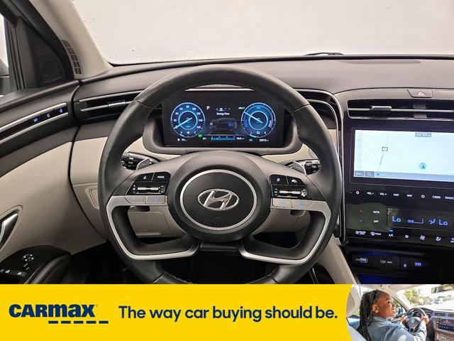 Photo of 2023 Silver Hyundai TUCSON Hybrid