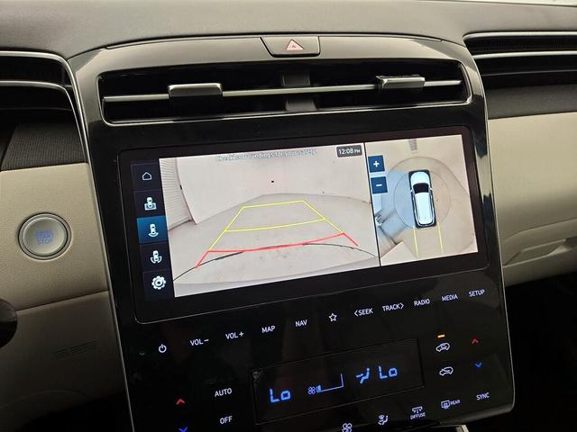 Photo of 2023 Silver Hyundai TUCSON Hybrid