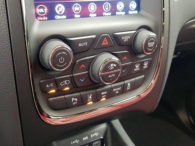 Photo of 2020 White Dodge Durango