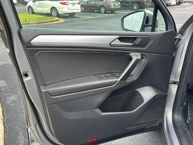 Photo of 2024 Pyrite Silver Metallic Volkswagen Tiguan