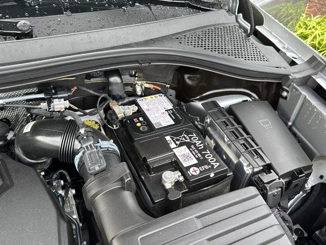 Photo of 2024 Pyrite Silver Metallic Volkswagen Tiguan