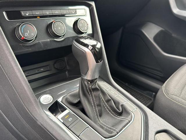 Photo of 2024 Pyrite Silver Metallic Volkswagen Tiguan