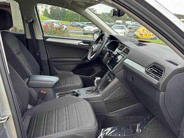Photo of 2024 Pyrite Silver Metallic Volkswagen Tiguan