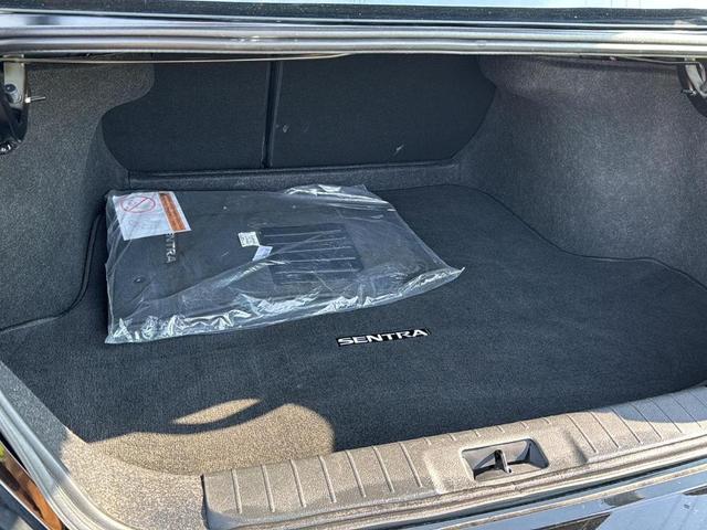 Photo of 2024 Black Nissan Sentra
