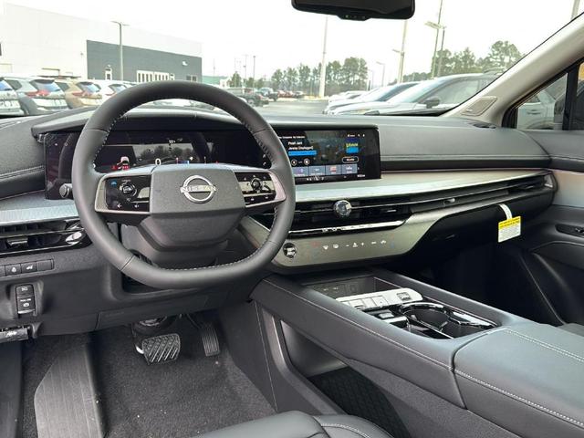 Photo of 2025 Everest White P Nissan Murano