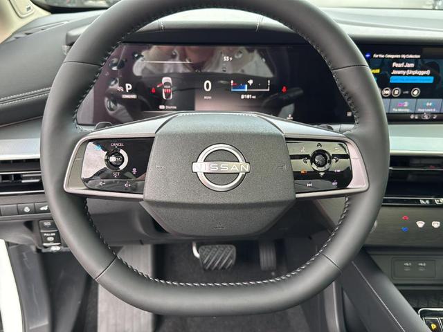 Photo of 2025 Everest White P Nissan Murano