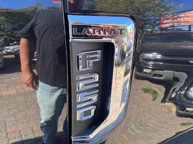 Photo of 2019 Agate Black Metallic Ford F-250