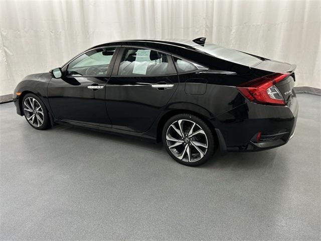 Photo of 2020 Crystal Black Pearl Honda Civic