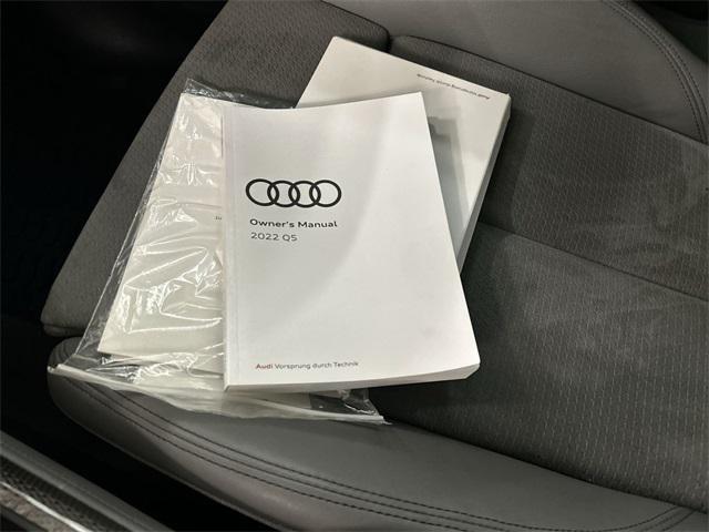 Photo of 2022 Blue Metallic Audi SQ5