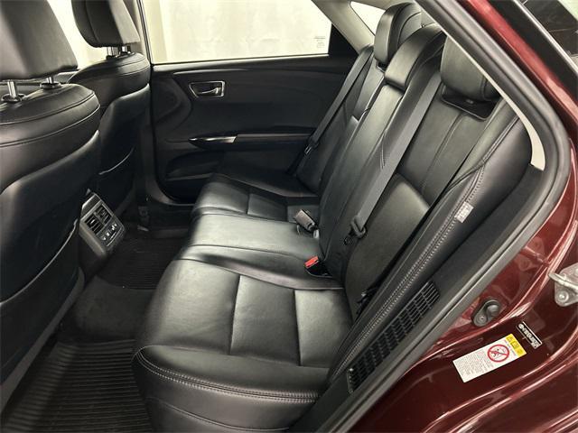 Photo of 2018 Sizzling Crimson Mica Toyota Avalon Hybrid