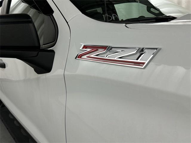 Photo of 2025 Summit White Chevrolet Silverado 1500