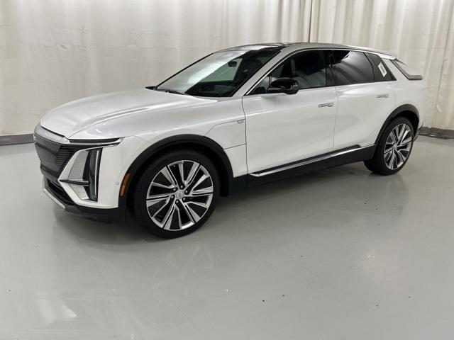 Photo of 2025 Crystal White Tricoat Cadillac LYRIQ