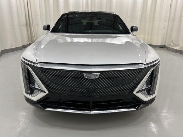 Photo of 2025 Crystal White Tricoat Cadillac LYRIQ