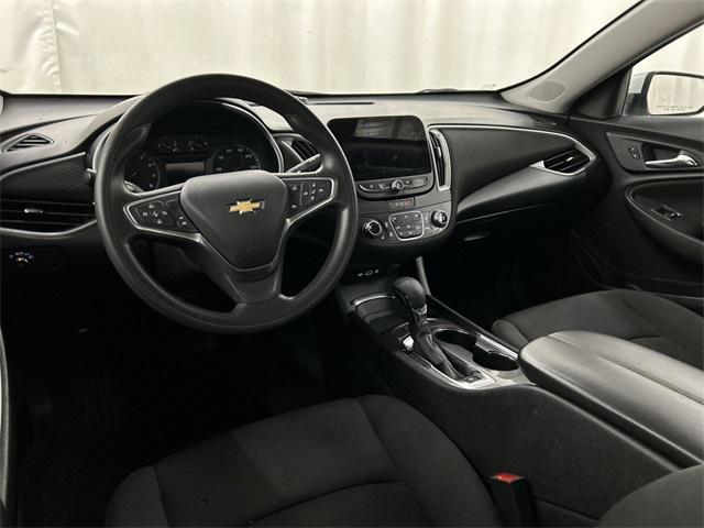 Photo of 2023 Summit White Chevrolet Malibu