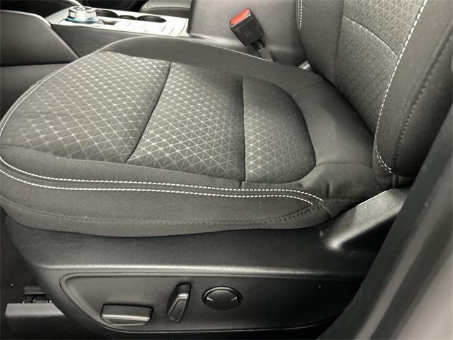Photo of 2024 Oxford White Ford Escape
