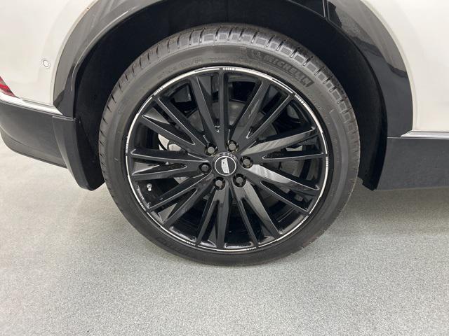 Photo of 2025 Crystal White Tricoat Cadillac LYRIQ