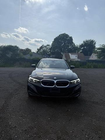 Photo of 2024 Black Sapphire Metallic BMW 330