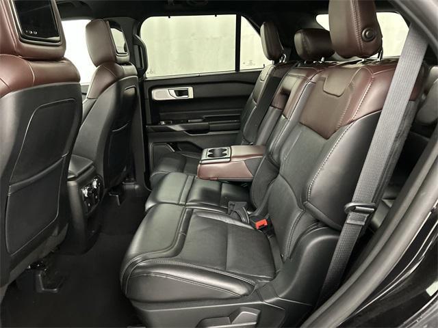 Photo of 2020 Agate Black Metallic Ford Explorer