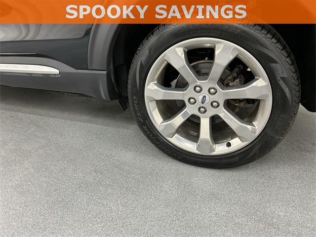 Photo of 2020 Agate Black Metallic Ford Explorer
