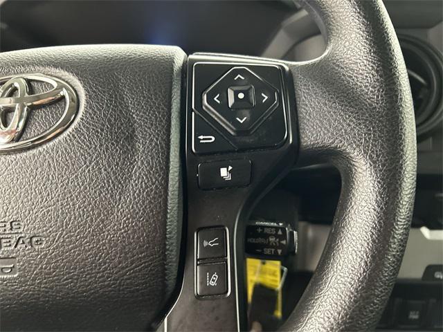 Photo of 2021 Super White Toyota Tacoma