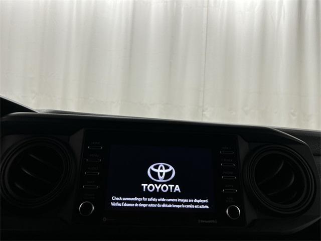 Photo of 2021 Super White Toyota Tacoma
