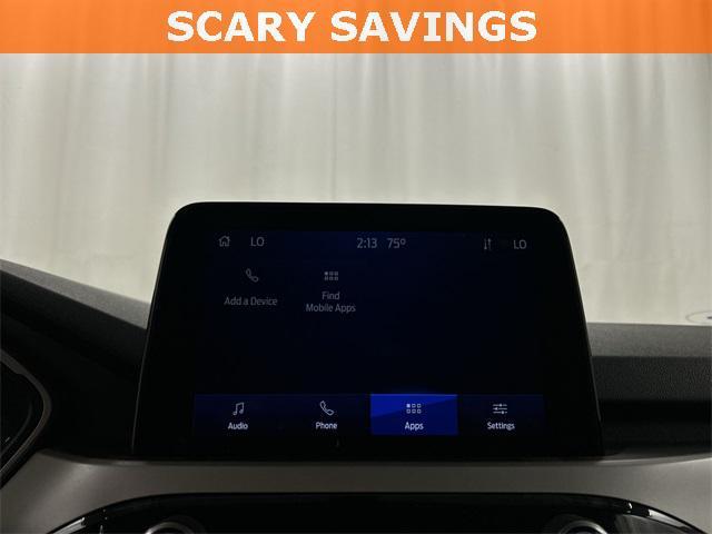 Photo of 2022 Star White Metallic Tri-Coat Ford Escape