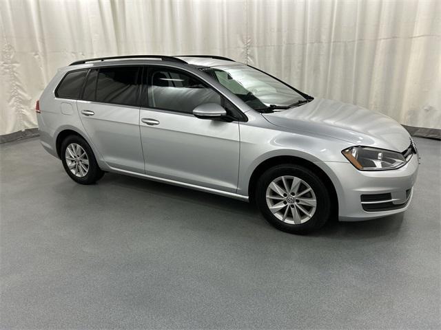 2017 Volkswagen Golf Sportwagen