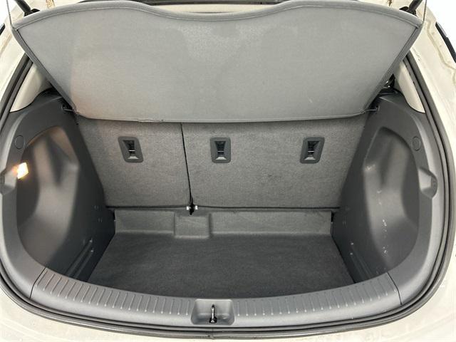 Photo of 2018 Summit White Chevrolet Bolt EV