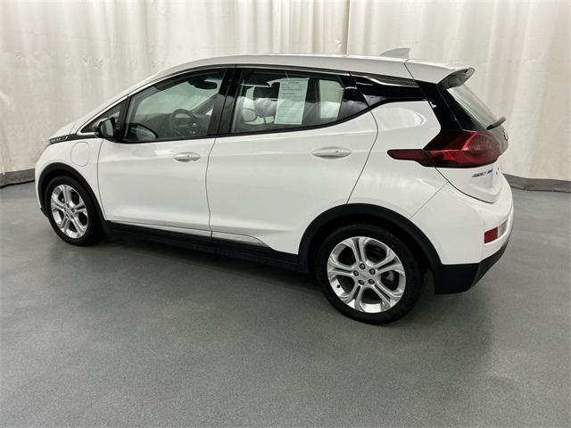 Photo of 2018 Summit White Chevrolet Bolt EV