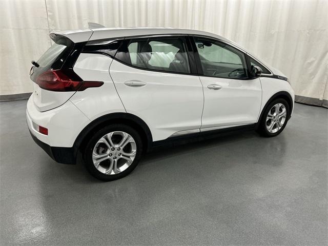 Photo of 2018 Summit White Chevrolet Bolt EV