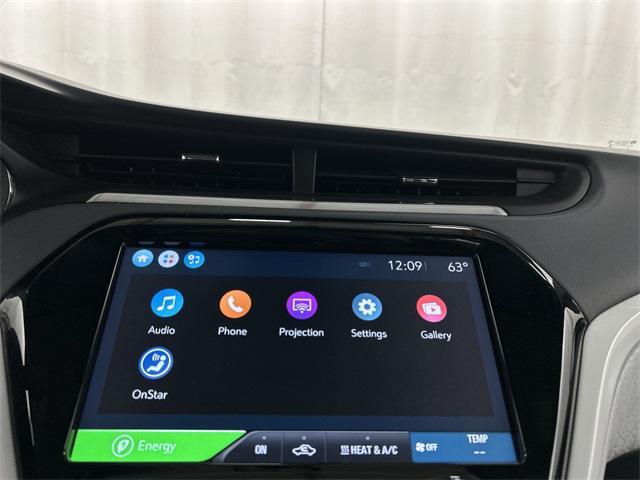 Photo of 2018 Summit White Chevrolet Bolt EV