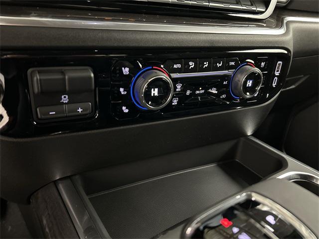 Photo of 2025 Summit White Chevrolet Silverado 1500