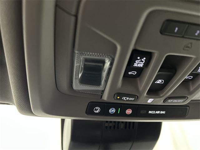 Photo of 2025 Summit White Chevrolet Silverado 1500