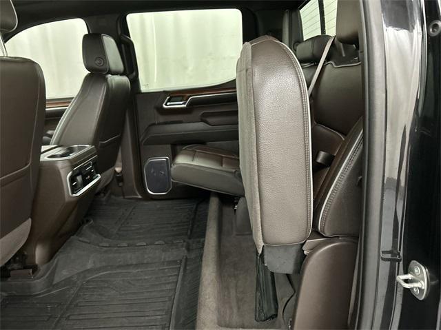Photo of 2023 Onyx Black GMC Sierra 1500