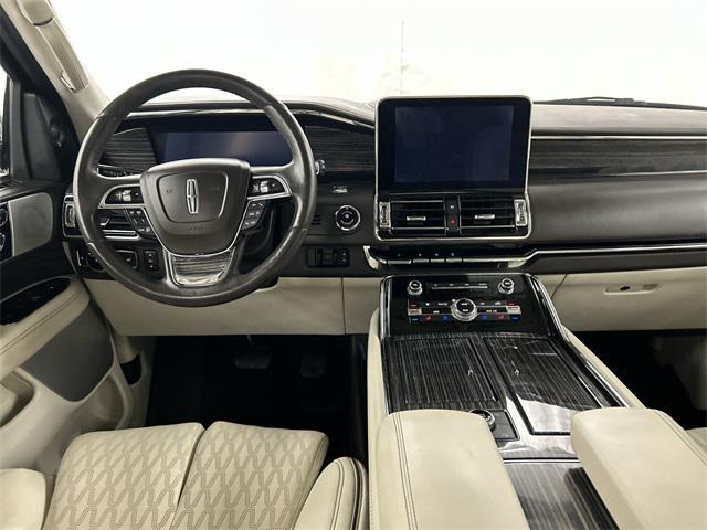 Photo of 2020 Infinite Black Lincoln Navigator