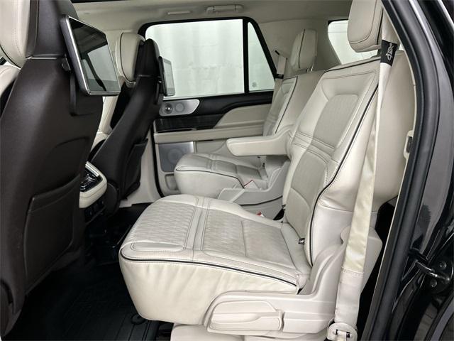 Photo of 2020 Infinite Black Lincoln Navigator