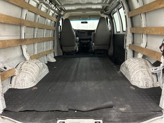 Photo of 2019 Summit White Chevrolet Express 2500