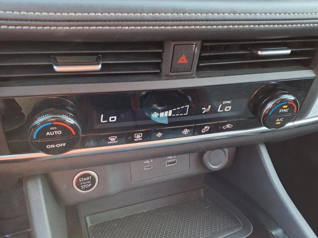 Photo of 2023 Blue Nissan Rogue