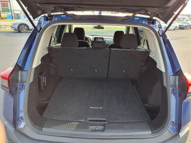 Photo of 2023 Blue Nissan Rogue