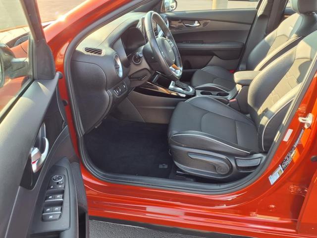 Photo of 2023 Orange Kia Forte