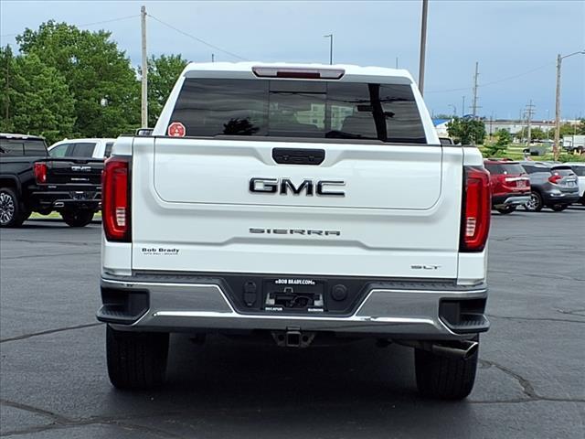 Photo of 2019 White GMC Sierra 1500