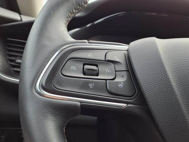 Photo of 2022 White Buick Envision