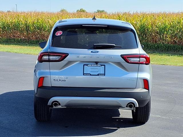 Photo of 2024 Silver Ford Escape