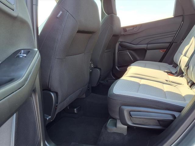Photo of 2024 Silver Ford Escape
