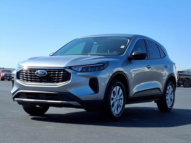 Photo of 2024 Silver Ford Escape
