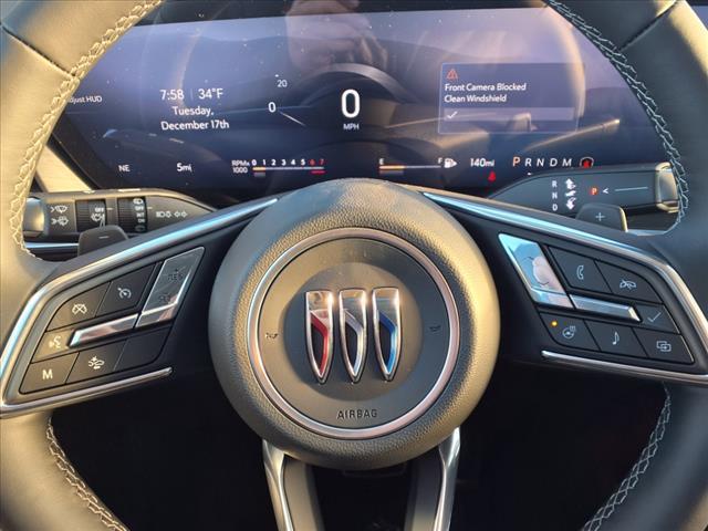 Photo of 2025 White Buick Envision