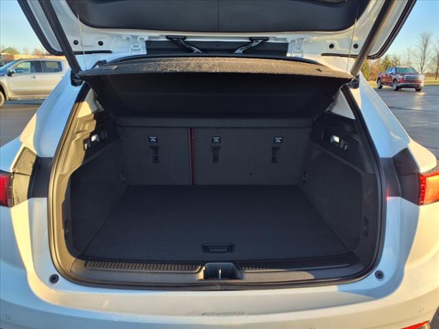 Photo of 2025 White Buick Envision