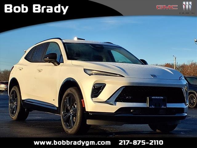 Photo of 2025 White Buick Envision