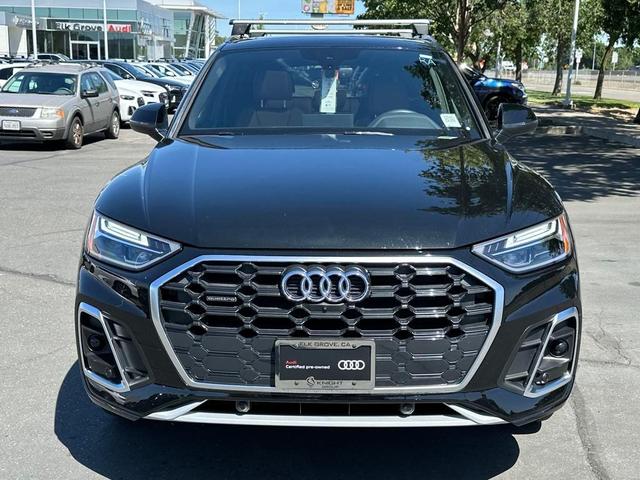 Photo of 2024 Mythos Black Metallic Audi Q5